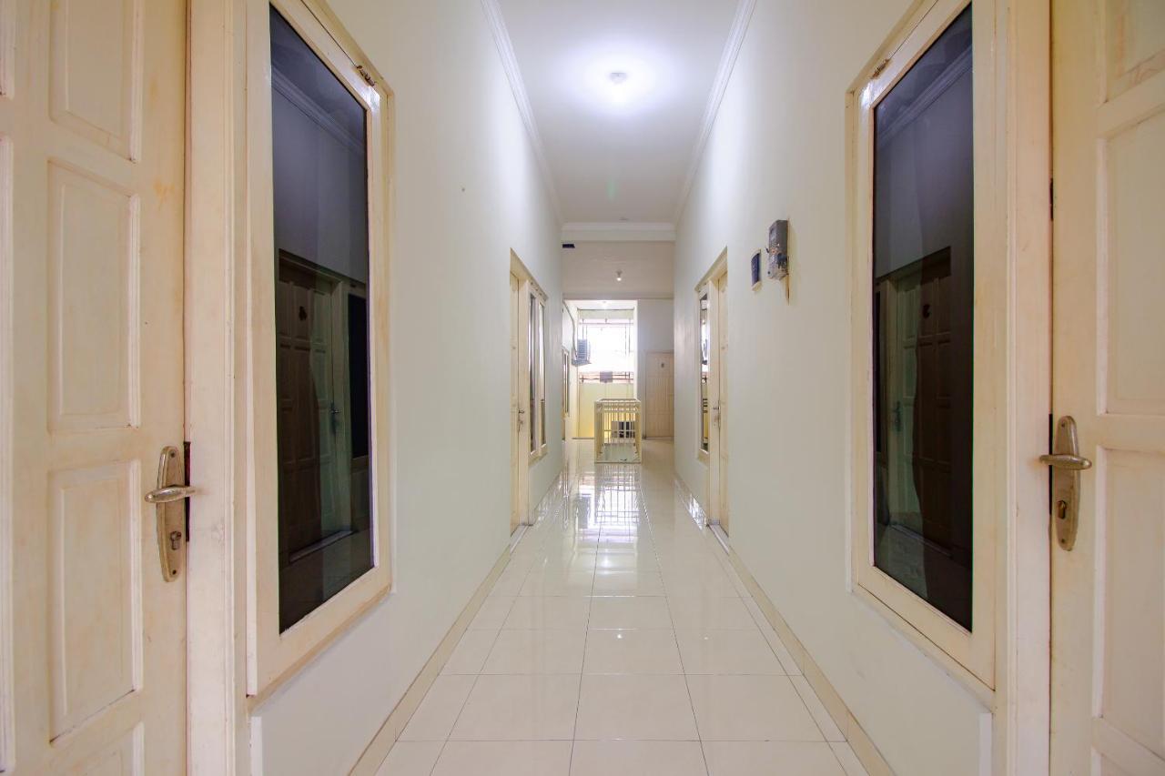Готель Oyo 3083 D Kost 3 Syariah Джок'якарта Екстер'єр фото